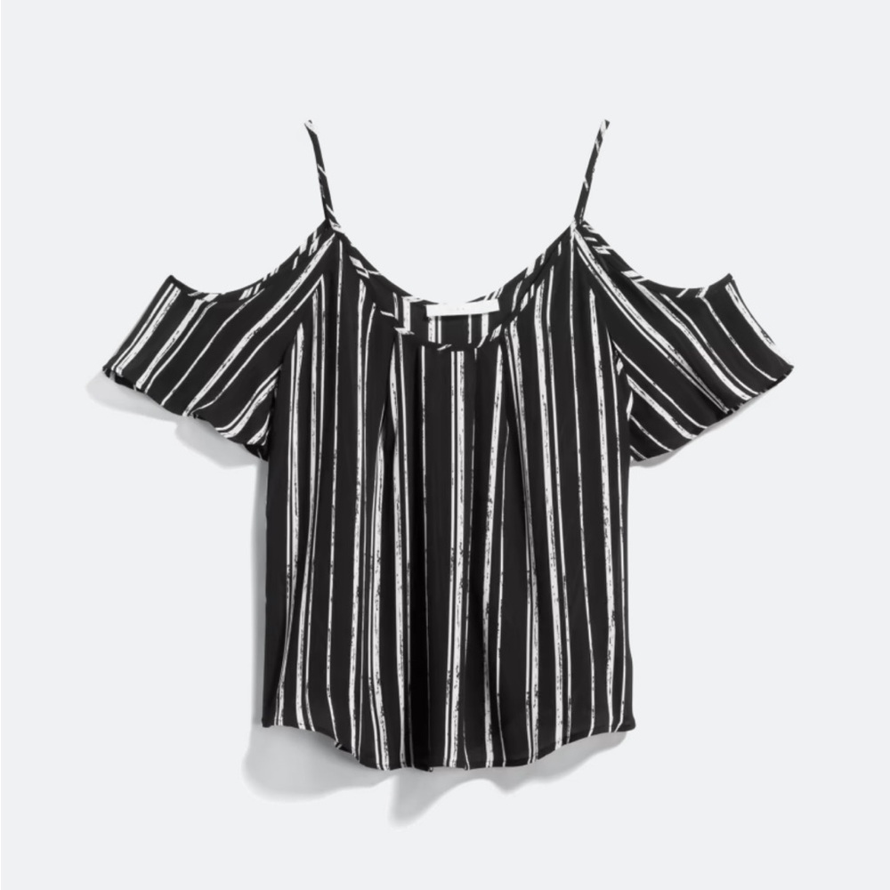 Shoulder cut out blouse